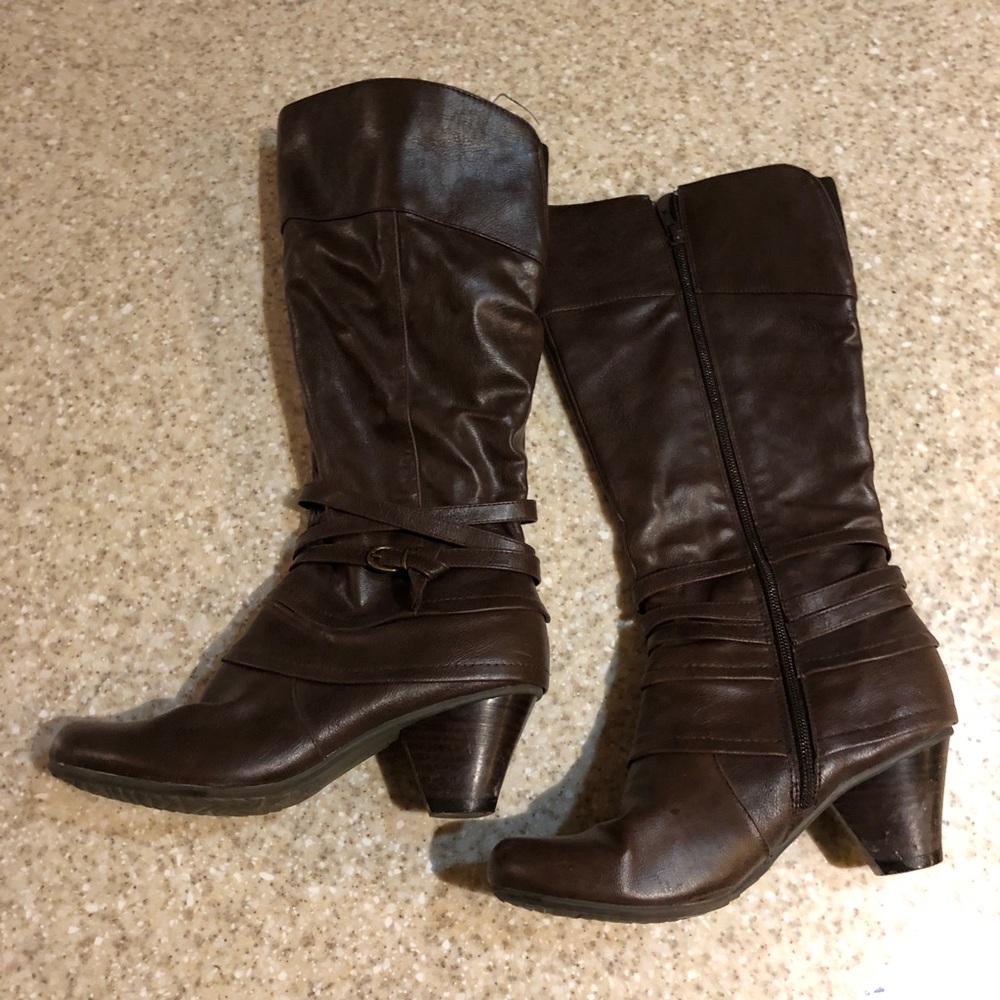 Brown boots